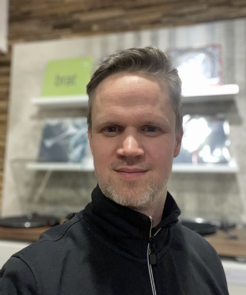 Øystein B.