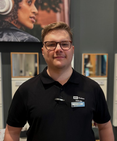 Jonas R.